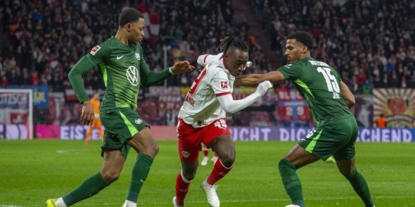 随着莱比锡2-2，奥格斯堡1-0，德甲最新积分榜出炉