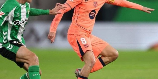 连进五球！巴萨5-3翻盘，悍将戴帽，西甲狂飙6连胜，稳住头名位置